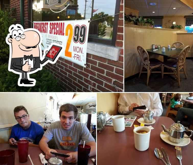 Corner Kitchen Family Restaurant, 100 N Lake Ave in Twin Lakes