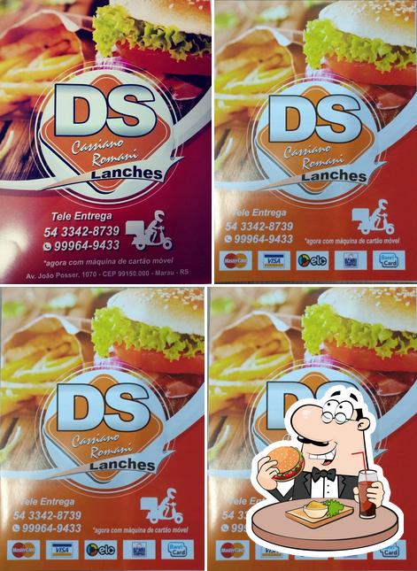 Os hambúrgueres do DS Romani Lanches irão saciar uma variedade de gostos