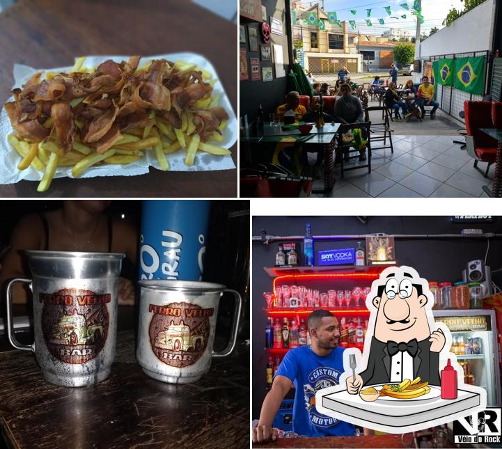 Peça fritas no Ferro Velho Bar