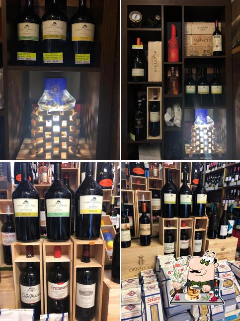 È gradevole godersi un bicchiere di vino a Enoteca Acquazzurra Di Busonero Mauro