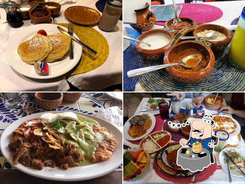 Еда в "Los Chilaquiles Lázaro Cárdenas"