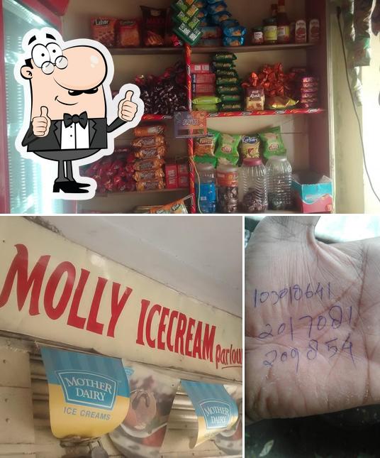 Molly Ice Cream Parlour, Varanasi