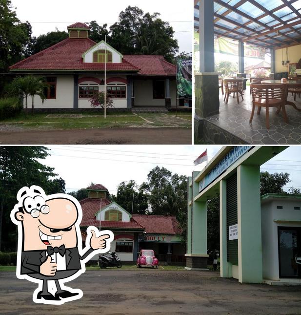Dolly Cafe, Plelen Restaurant reviews
