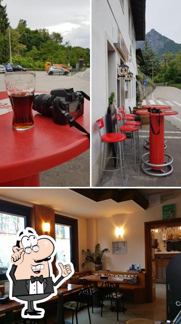 Tra le diverse cose da Stop Bar si possono trovare la interni e birra