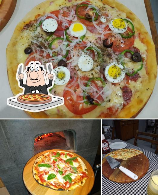 No Farinha & Forno Pizzaria e Bar, você pode desfrutar de pizza