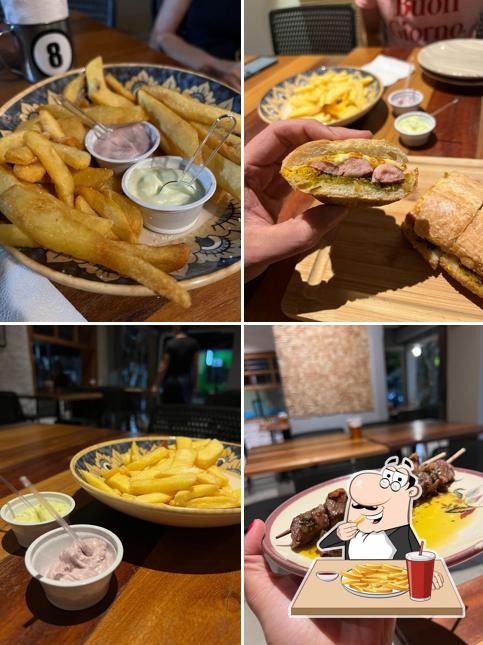 Batata frita em Cazalis Bar