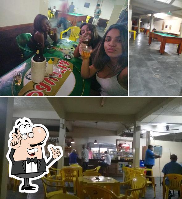 O interior do Bar Maracanã