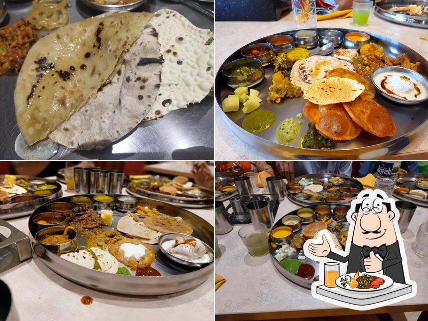 Food at Naivedya Thali