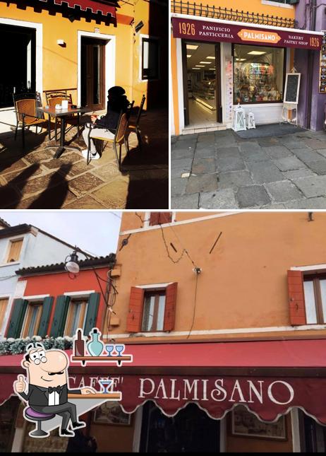 Bar Cafe Palmisano si caratterizza per la interni e esterno