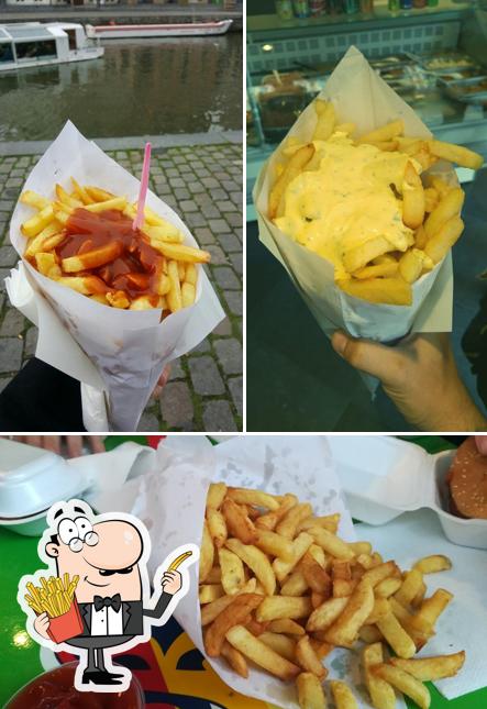 Essayez des pommes frites à Frituur Frans Hooiaard