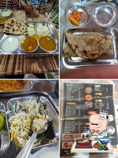 Chicken curry at Brijwasi Choti Wala Family Dhaba
