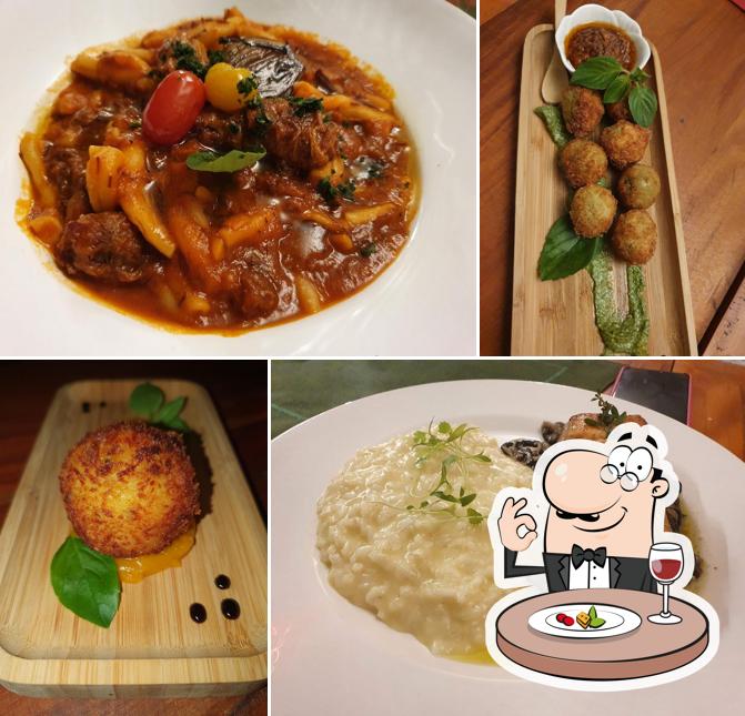 MaCarone's Trattoria
