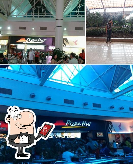 Veja imagens do exterior do Pizza Hut Shopping Iguatemi Fortaleza: Pizzaria, Sobremesas, Bebidas, Fortaleza