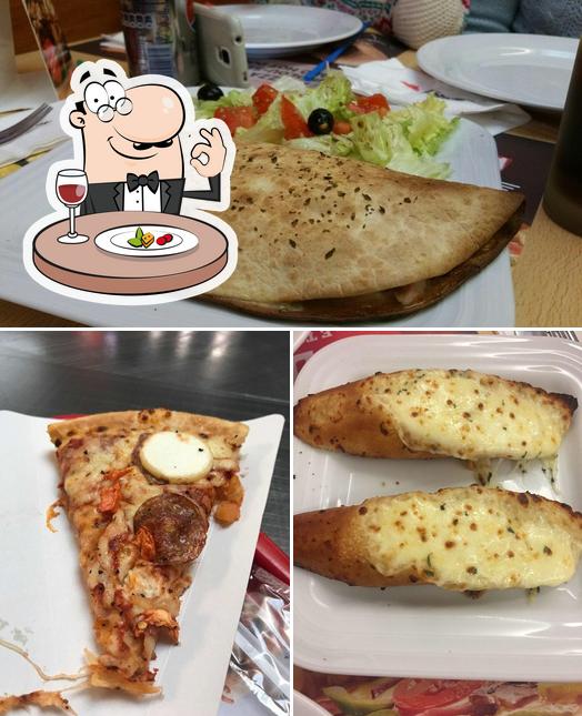 Еда в "Pizza Hut"