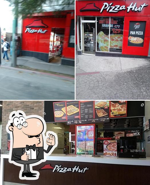 Pizza Hut restaurant, Guadalajara, Av Cruz del Sur 3689 Restaurant