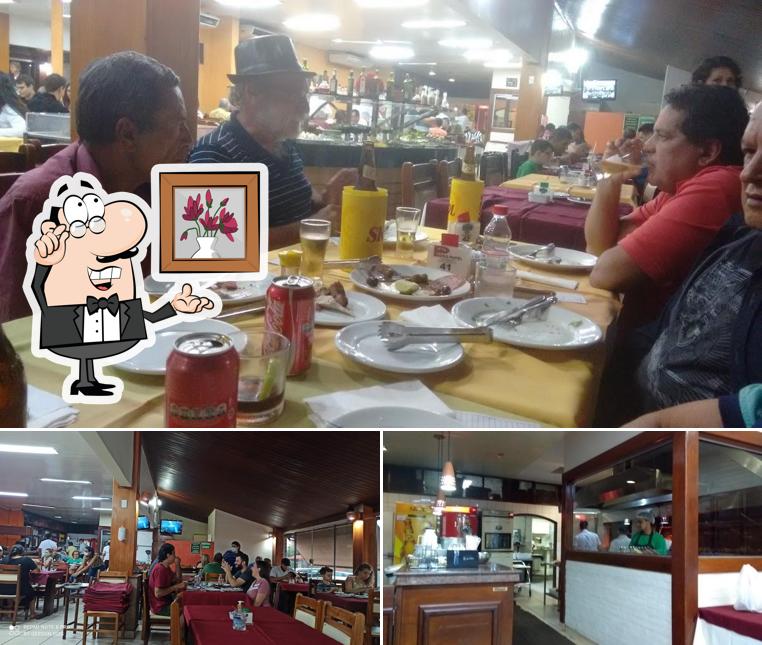 O interior do Churrascaria Zebu