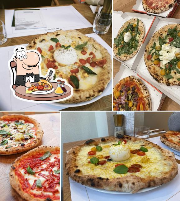 Prenez des pizzas à Monopoli