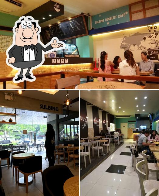 Check out how Mom's Hand by Seoulbing Dessert Cafe - Country Mall looks inside