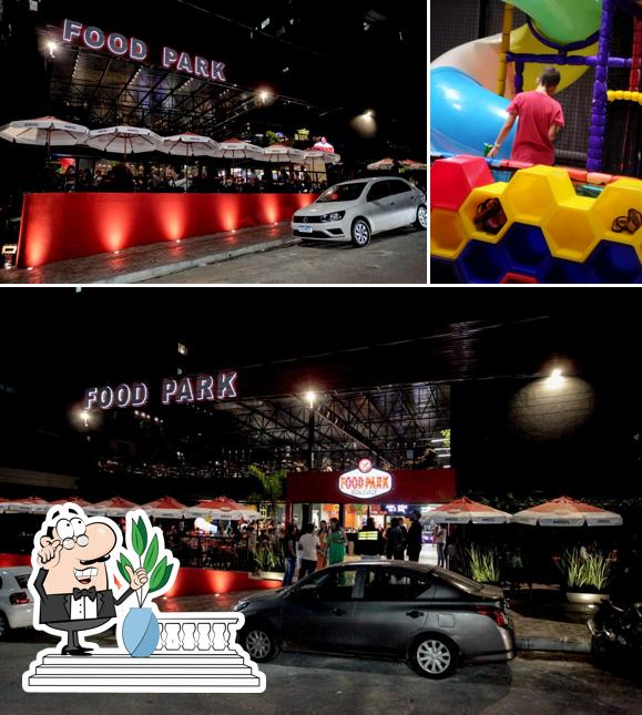 O exterior do Food Park Monlevade