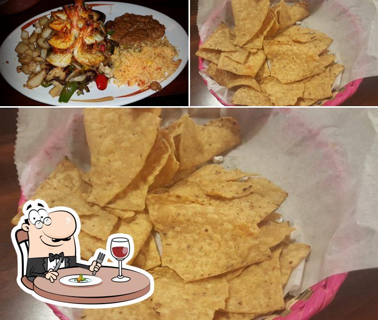Toluca's Restaurant in Waukegan Restaurant menu and reviews