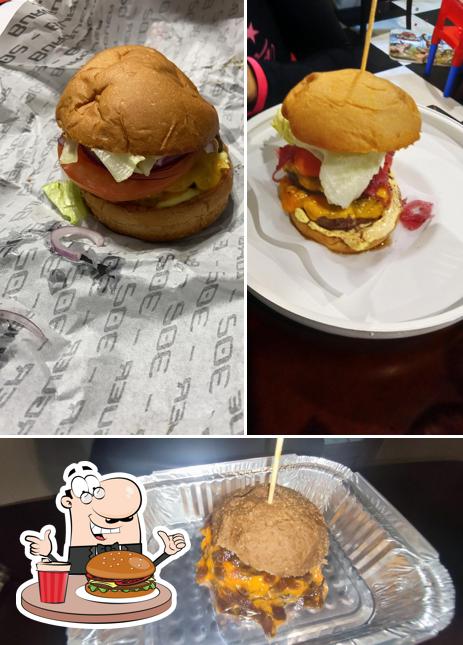 Peça um hambúrguer no 302 Burger