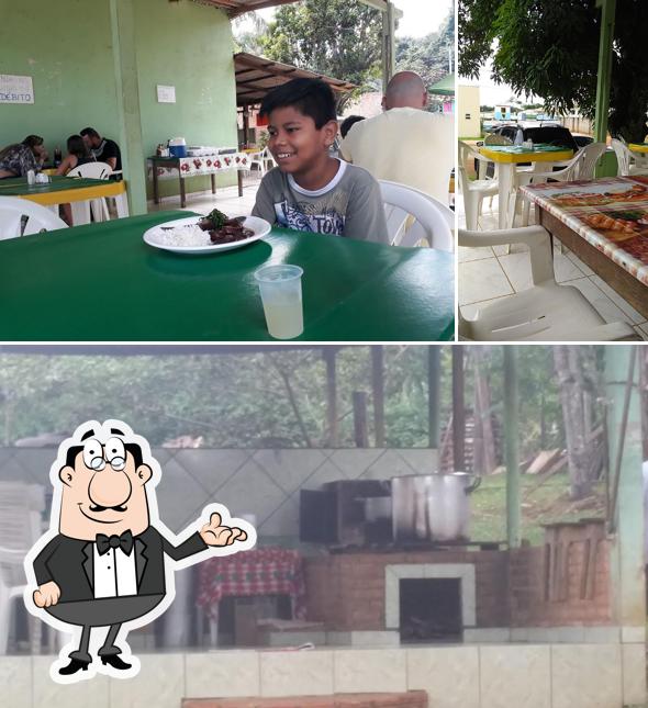 O interior do Feijoada Fogão a Lenha
