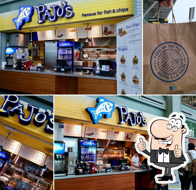 Regarder cette photo de Pajo's Fish & Chips at YVR Airport