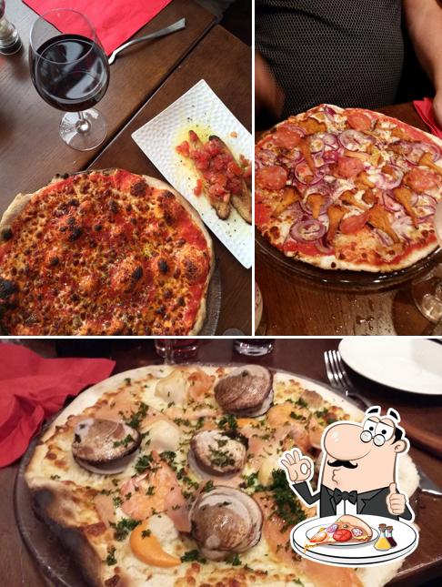 Essayez des pizzas à Cosa Nostra