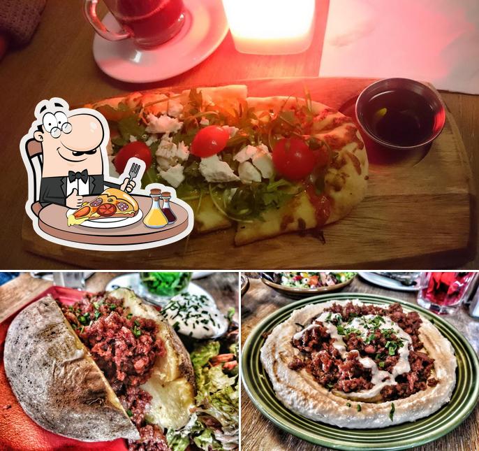 Try out pizza at Zeil Kitchen Vegan Restaurant, Cafe, Catering & Eventlocation in Frankfurt am Main