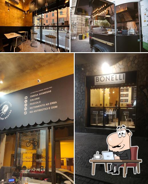 Gli interni di Bonelli Burgers - Bologna Centro