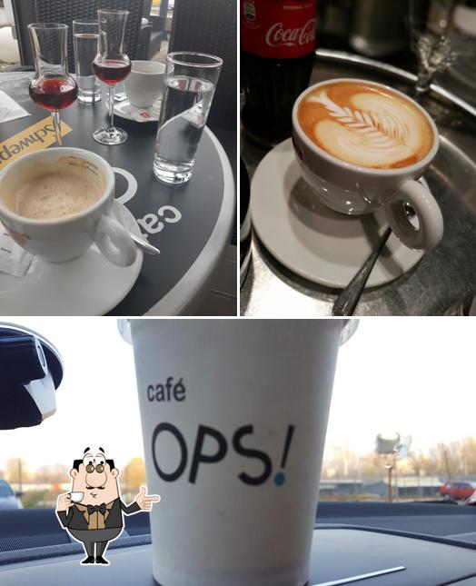 Goditi qualcosa da bere a Cafe OPS!