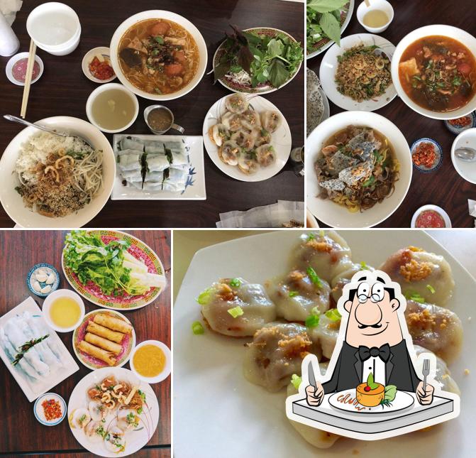 Comida en Dong Ba Restaurant