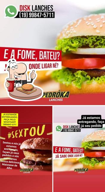 Hambúrguer em Pedróka Lanches