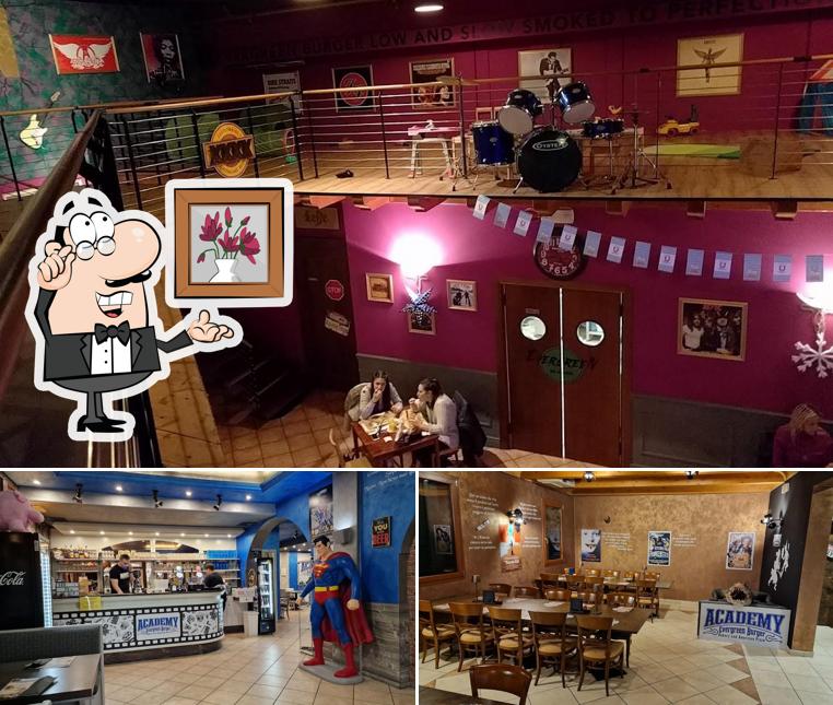 Dai un'occhiata agli interni di Academy Evergreen Burger
