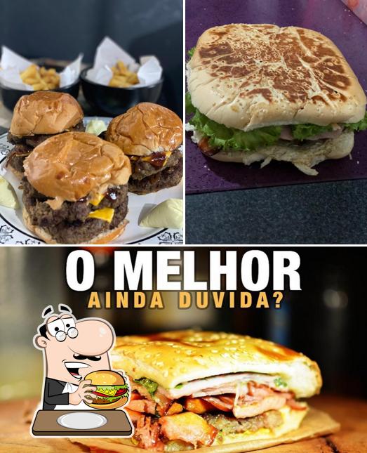 Consiga um hambúrguer no Pirata Burger