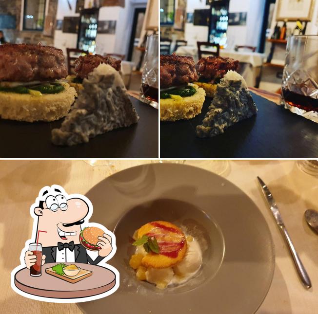 Prenditi un hamburger a DaLuca Ristorante Enoteca Piombino