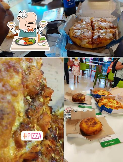Food at Domino's Pizza - Diamond Plaza Mall