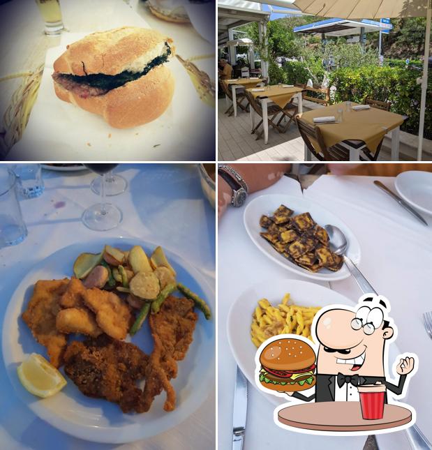 Prenditi un hamburger a Bar Trattoria Rosso Conero