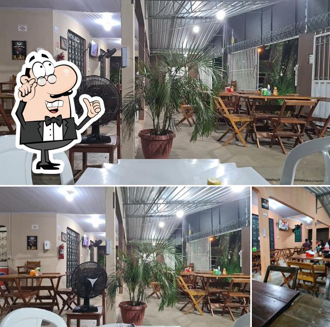O interior do Churrascaria Oiti