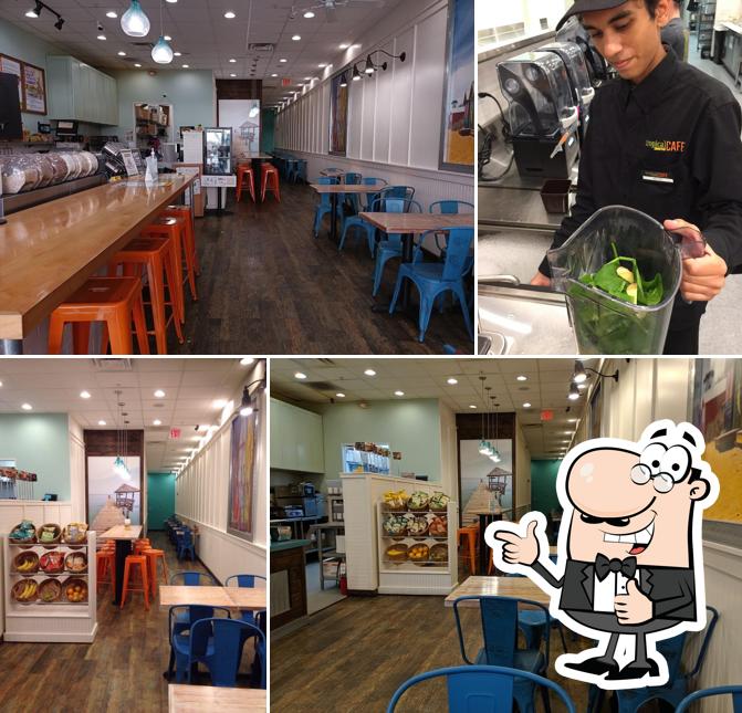 Tropical Smoothie Cafe, 11255 Reed Hartman Hwy in Blue Ash Restaurant