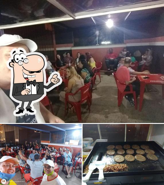 A imagem da interior e comida no Lemão Lanches o Original