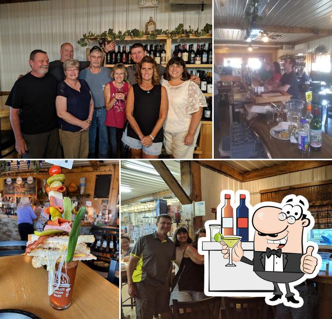 Hall's WineRWe & Country Market in Clyde Restaurant reviews