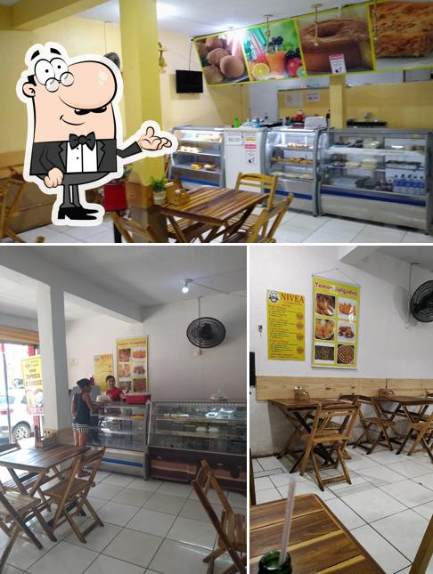 O interior do Lanchonete Nívea Cookiteria