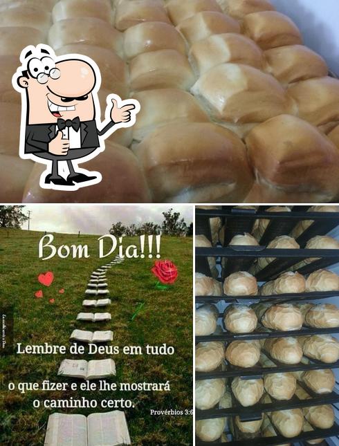 Look at the picture of Padaria Pão Dourado do garotinho