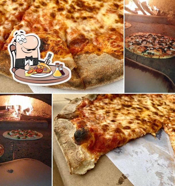 Hubbard Park Pizza in Meriden Restaurant menu and reviews