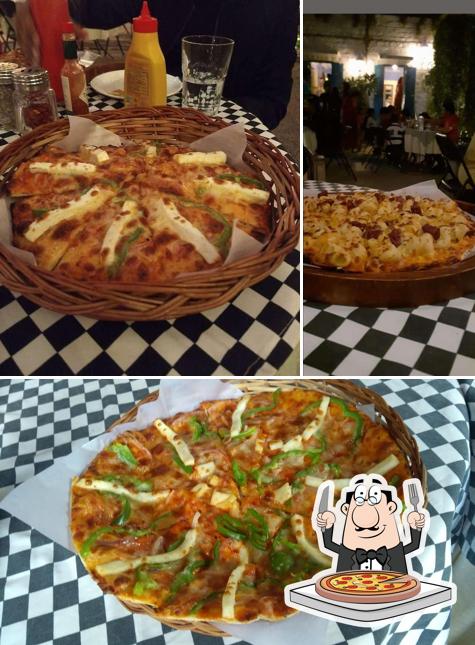 Pick pizza at Sparrows Pizzeria