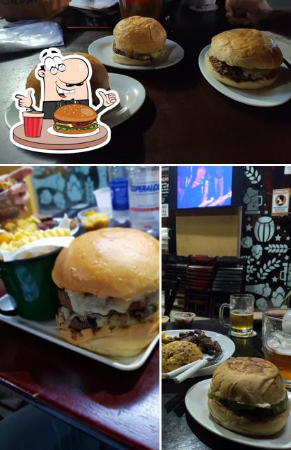 Consiga um hambúrguer no Duobus Bar e Hamburgueria