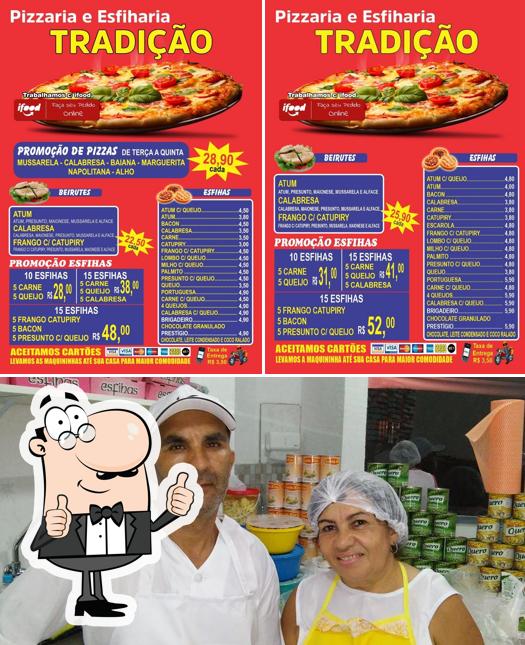 Look at the image of Pizzaria e Esfiharia Tradição