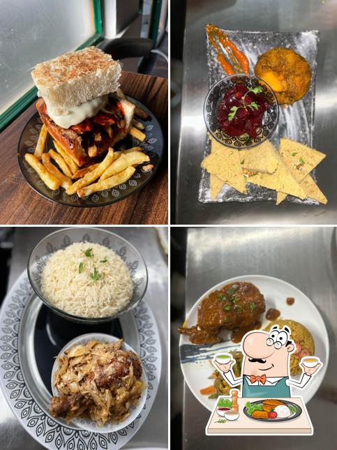 Food at Afrikiko