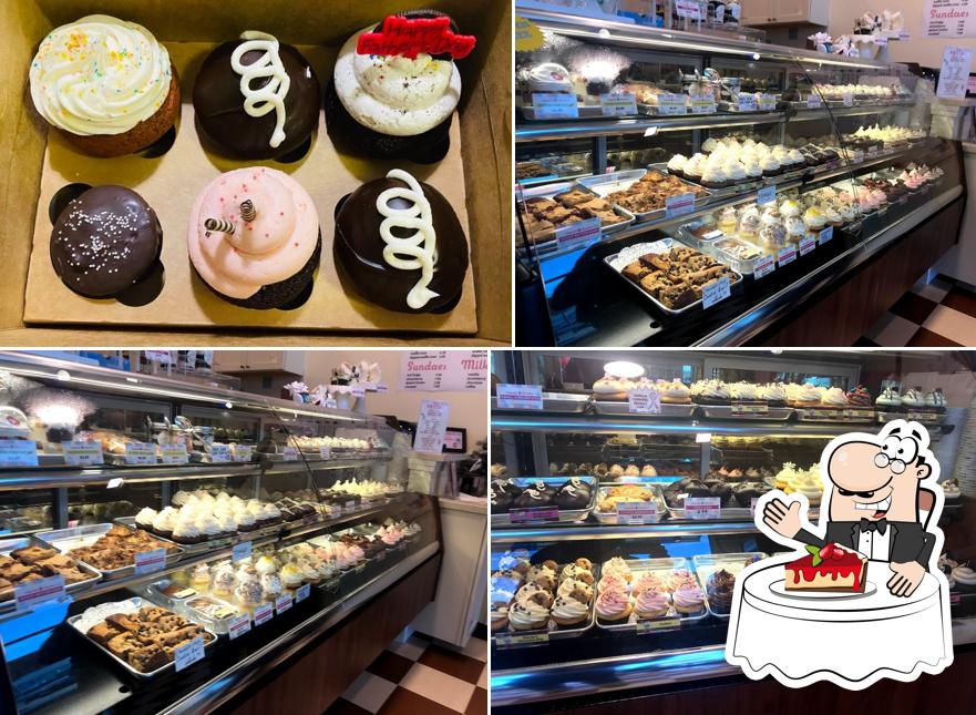 Cupcake Charlie S In Wareham Restaurant Menu And Reviews